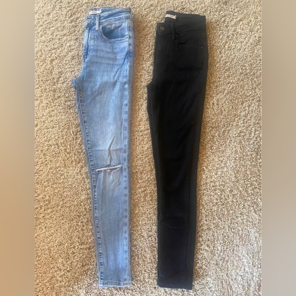 Women’s Levi’s Skinny Jeans